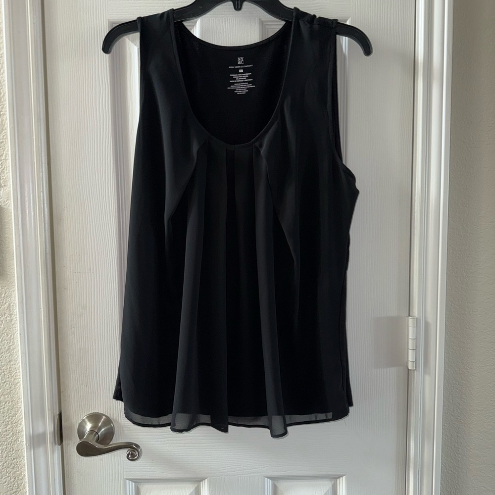 New York & Company Black Sleeveless Blouse